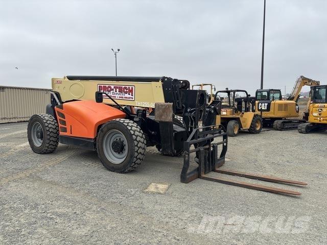 JLG 1255 Телескопические погрузчики