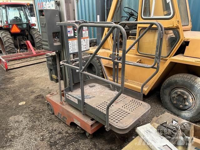 JLG 12SP Вертикальные мачтовые подъемники