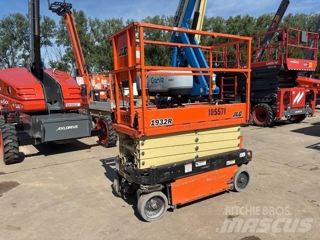 JLG 1932R Ножничные подъемники