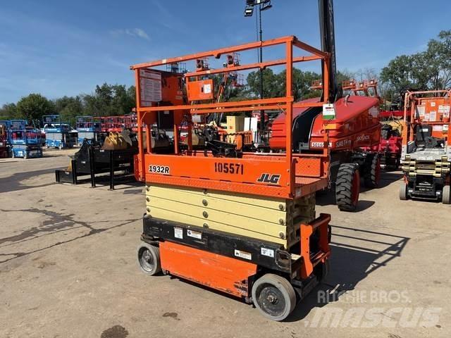 JLG 1932R Ножничные подъемники