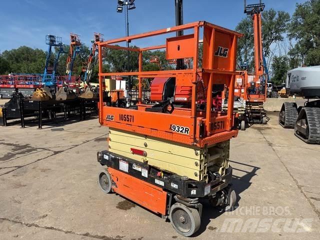 JLG 1932R Ножничные подъемники