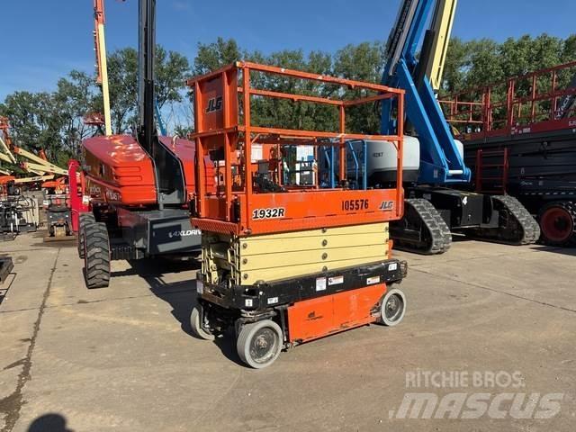 JLG 1932R Ножничные подъемники
