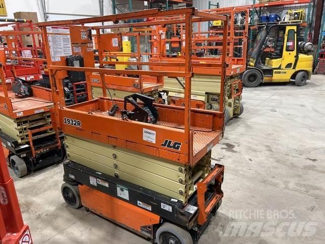 JLG 1932R Ножничные подъемники