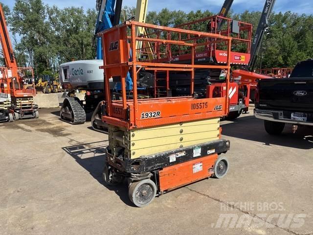 JLG 1932R Ножничные подъемники