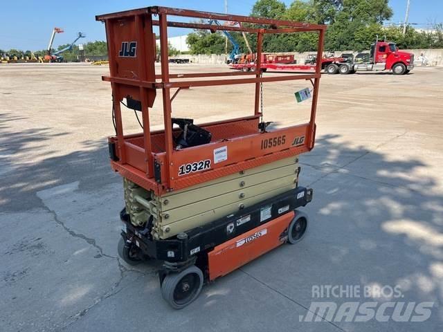 JLG 1932R Ножничные подъемники
