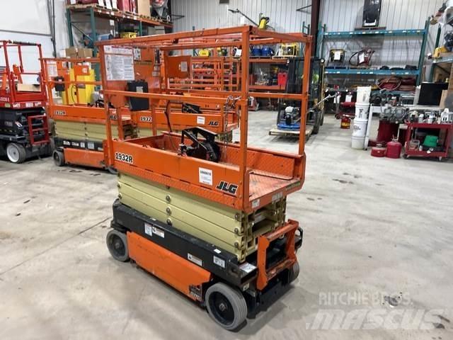 JLG 1932R Ножничные подъемники