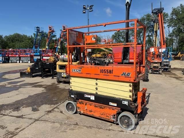 JLG 1932R Ножничные подъемники