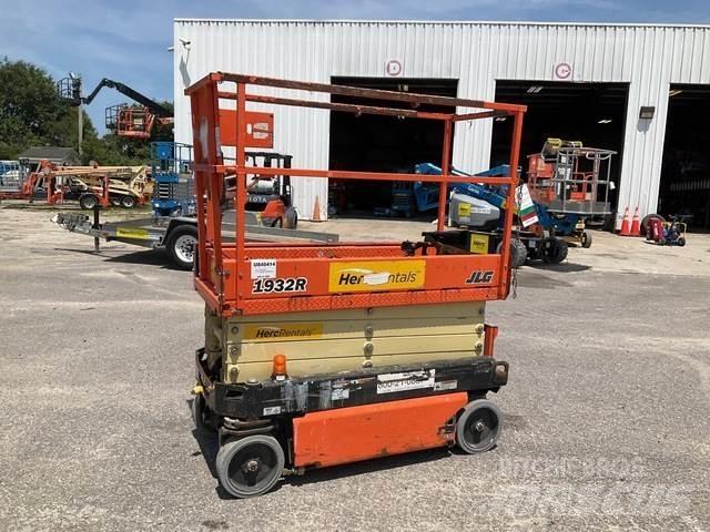 JLG 1932R Ножничные подъемники