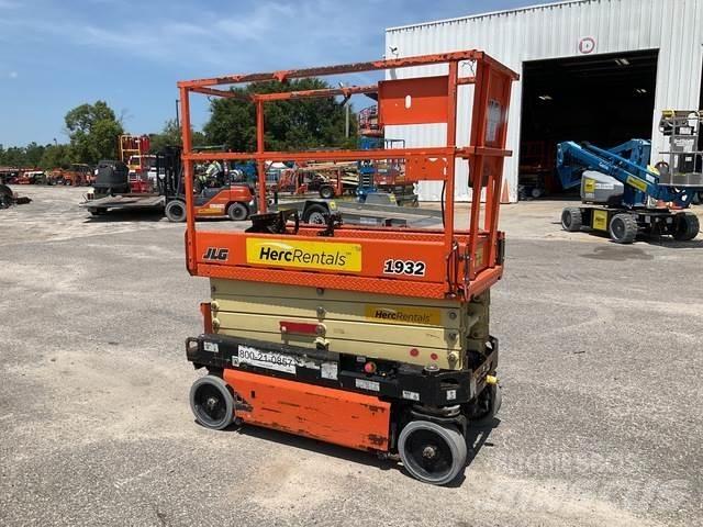 JLG 1932R Ножничные подъемники