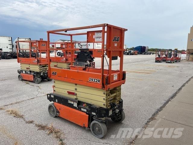 JLG 1932R Ножничные подъемники