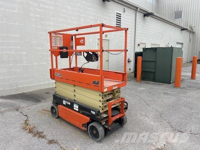 JLG 1932R Ножничные подъемники
