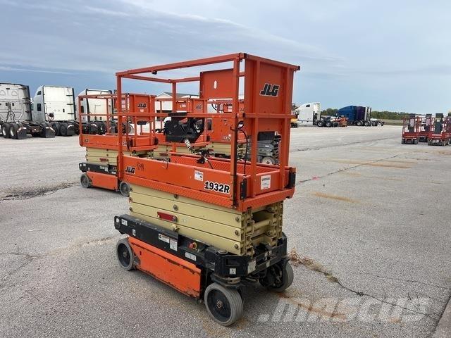 JLG 1932R Ножничные подъемники