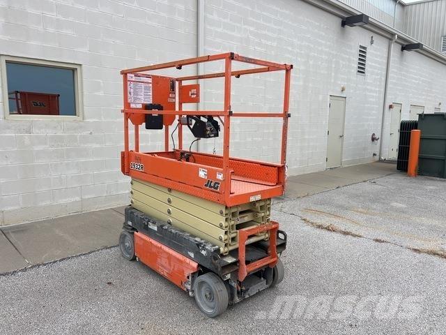 JLG 1932R Ножничные подъемники