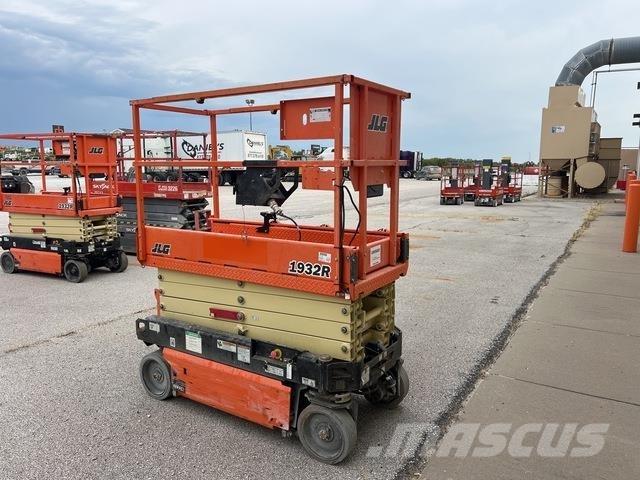 JLG 1932R Ножничные подъемники