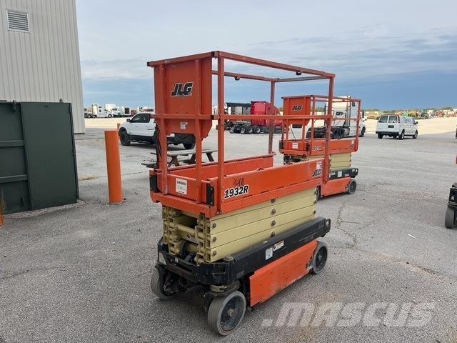 JLG 1932R Ножничные подъемники