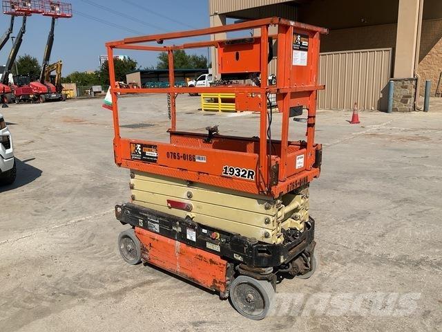 JLG 1932R Ножничные подъемники