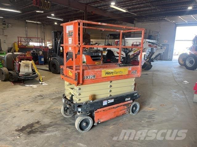 JLG 1932R Ножничные подъемники