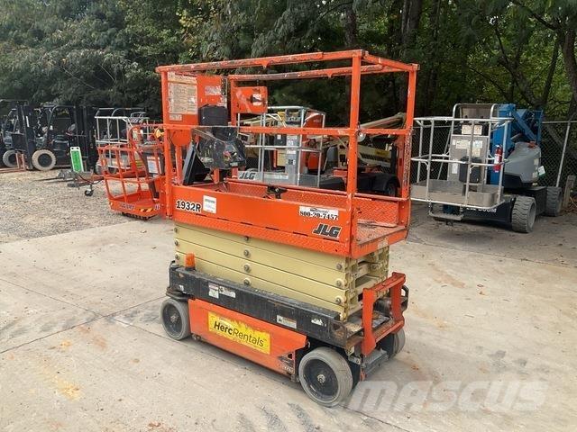 JLG 1932R Ножничные подъемники