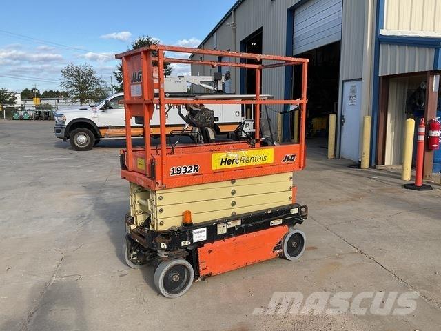 JLG 1932R Ножничные подъемники