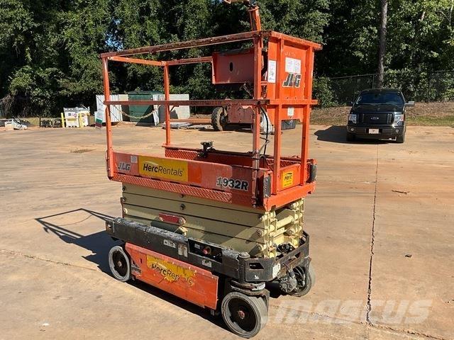 JLG 1932R Ножничные подъемники