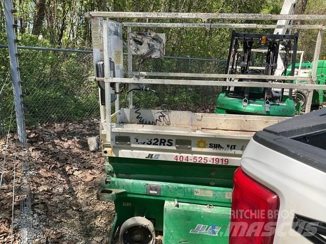 JLG 1932RS Ножничные подъемники