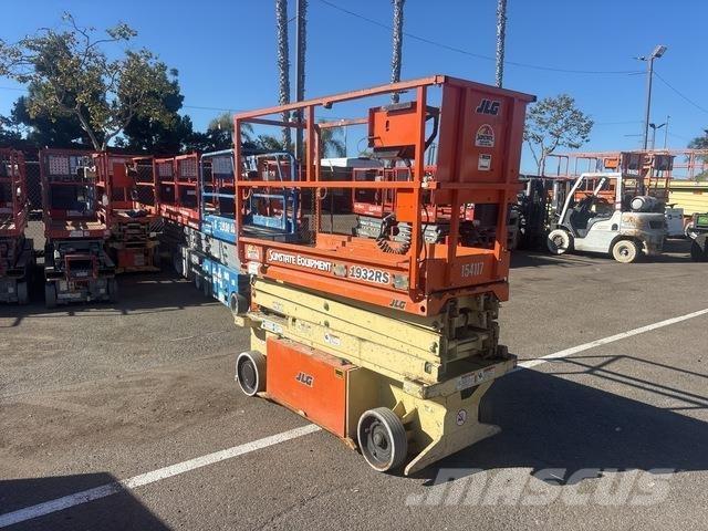 JLG 1932RS Ножничные подъемники