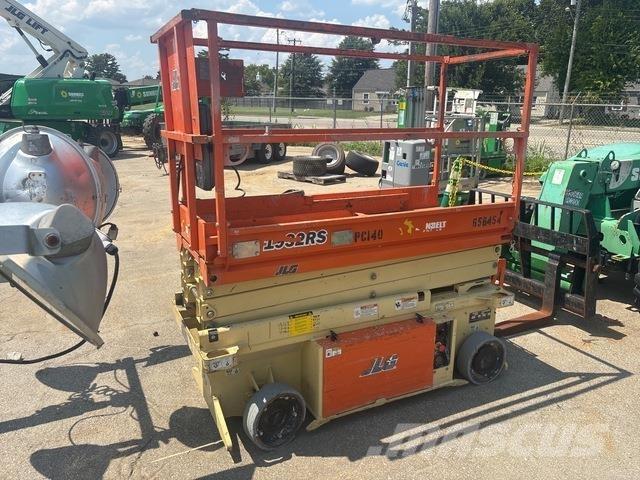 JLG 1932RS Ножничные подъемники