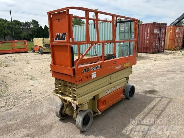 JLG 2030ES Ножничные подъемники