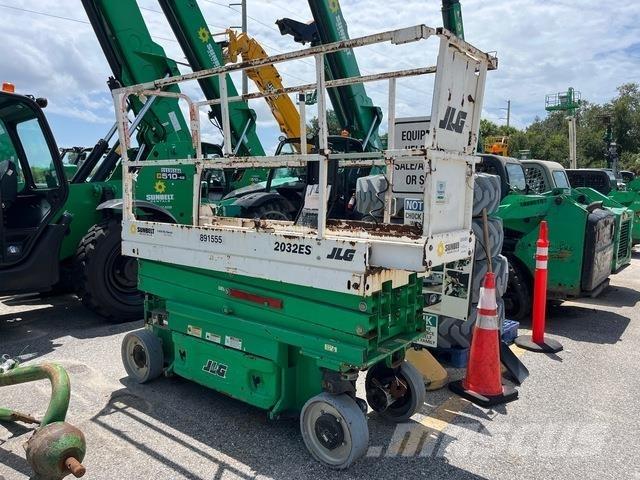 JLG 2032ES Ножничные подъемники
