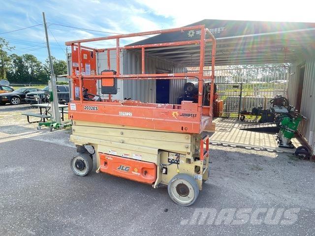 JLG 2032ES Ножничные подъемники