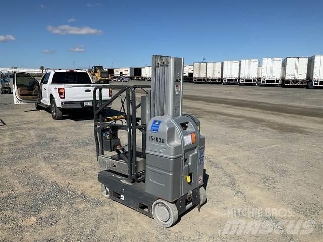 JLG 20MVL Вертикальные мачтовые подъемники