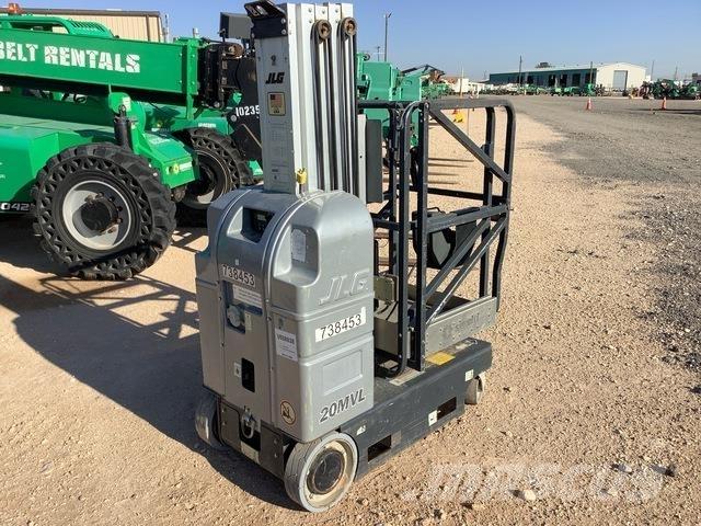 JLG 20MVL Вертикальные мачтовые подъемники