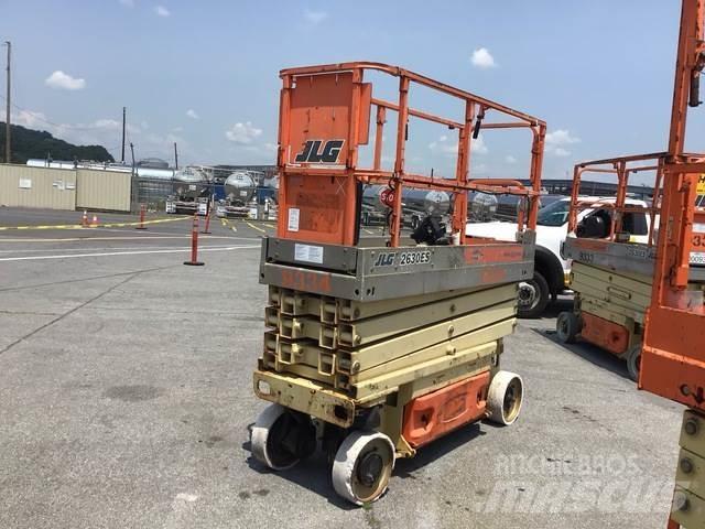 JLG 2630ES Ножничные подъемники
