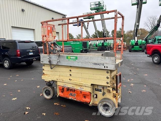 JLG 2630ES Ножничные подъемники