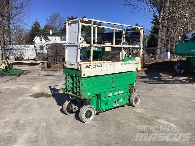 JLG 26322ES Ножничные подъемники