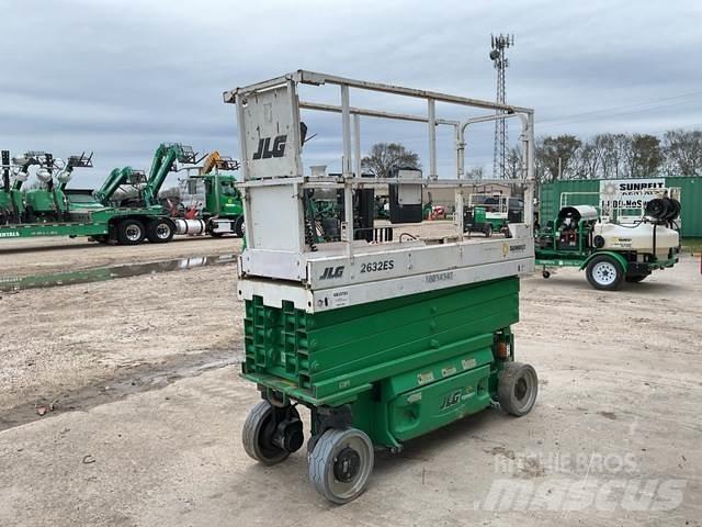 JLG 2632ES Ножничные подъемники