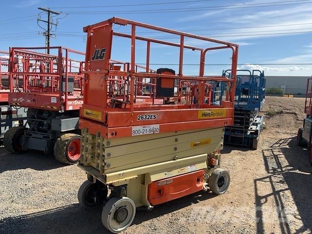 JLG 2632ES Ножничные подъемники