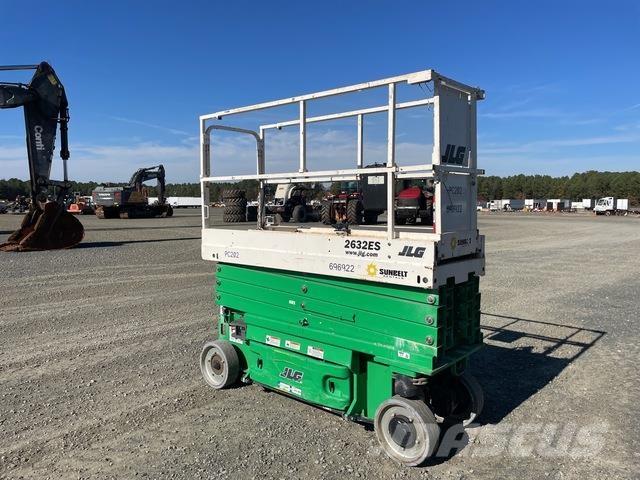 JLG 2632ES Ножничные подъемники