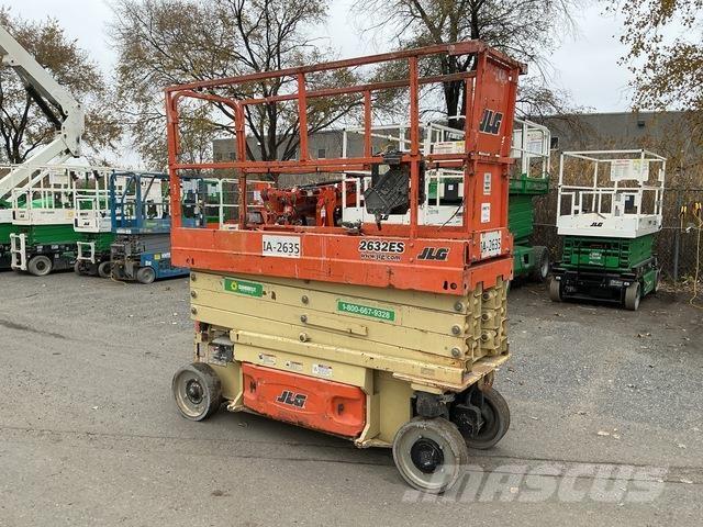 JLG 2632ES Ножничные подъемники