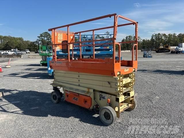 JLG 2646ES Ножничные подъемники