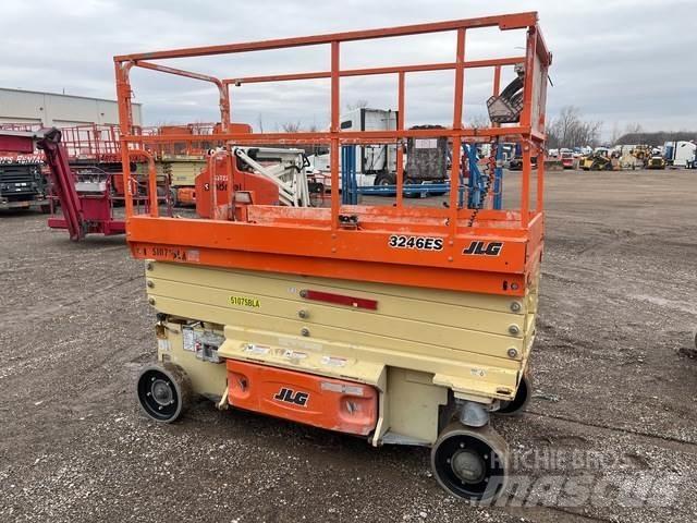 JLG 3246ES Ножничные подъемники