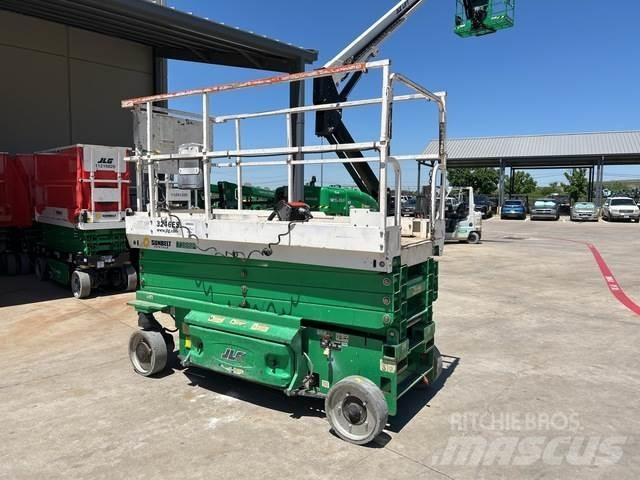 JLG 3246ES Ножничные подъемники