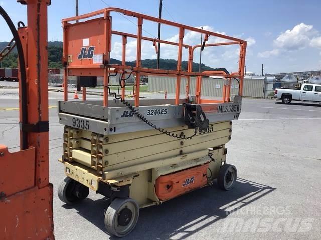 JLG 3246ES Ножничные подъемники