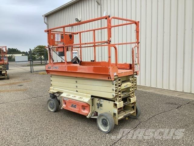 JLG 3246ES Ножничные подъемники
