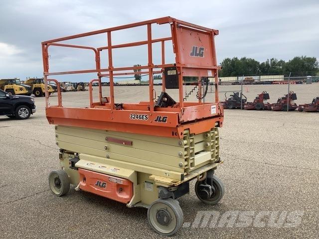 JLG 3246ES Ножничные подъемники