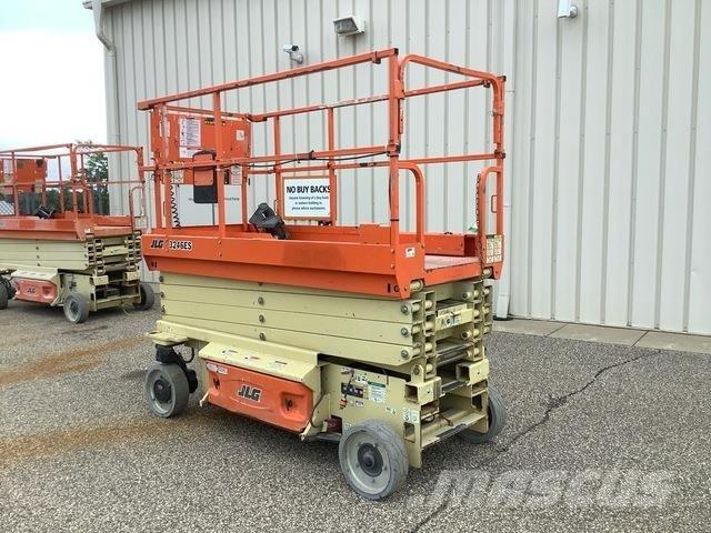 JLG 3246ES Ножничные подъемники