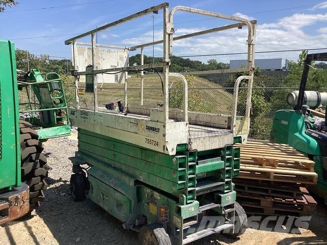 JLG 3246ES Ножничные подъемники
