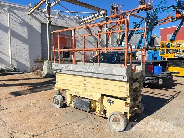 JLG 3246ES Ножничные подъемники