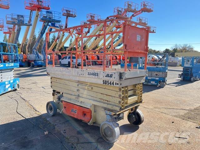 JLG 3246ES Ножничные подъемники