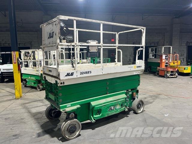 JLG 3246ES Ножничные подъемники
